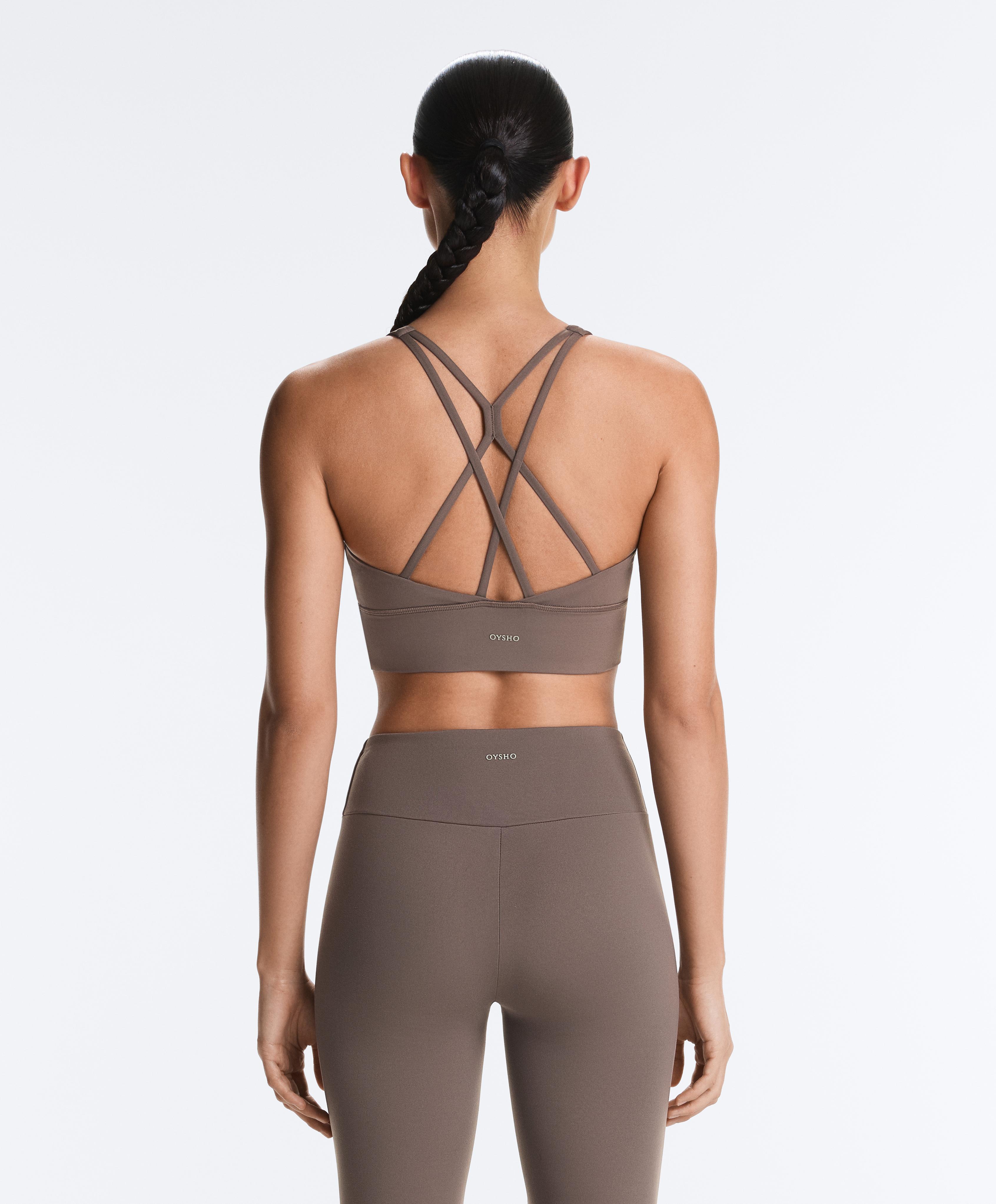 Comfortlux medium support sports bra with cups